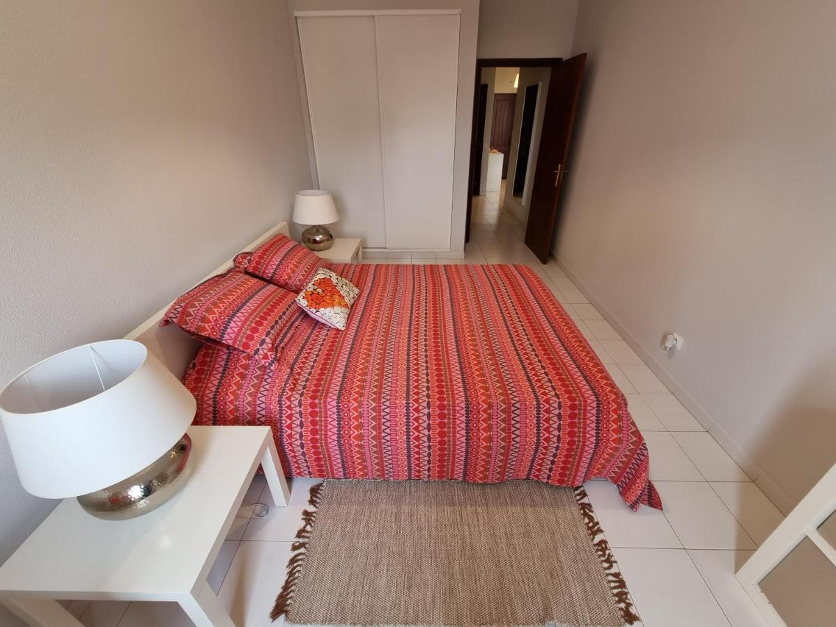 Apartamento Encantador Com Piscina Aquecida بورتيماو المظهر الخارجي الصورة