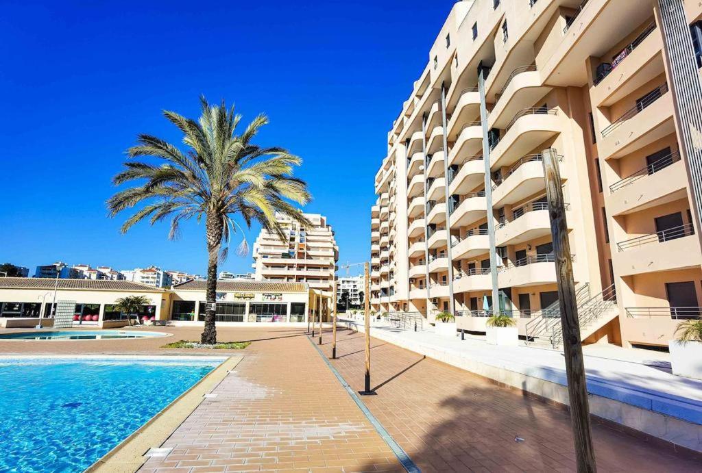 Apartamento Encantador Com Piscina Aquecida بورتيماو المظهر الخارجي الصورة